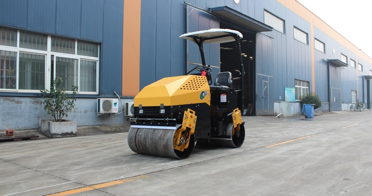 全新3吨小型压路机磨合期要多久？？？