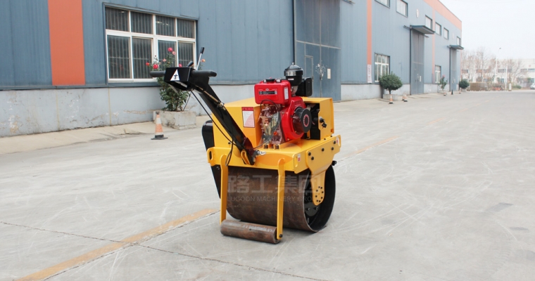 这些规模都可以使用手扶式压路机，，，，您不知道吧？？？？？